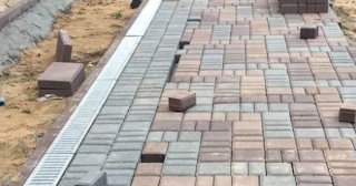 Укладка плитки на дорожке в Белой Калитве от 830 руб. - доступная стоимость