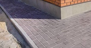 Укладка плитки на отмостку: Цена от 830 руб. в Белой Калитве от ТротуарнаяПлитка
