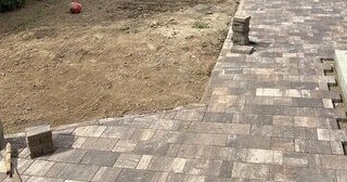 Профессиональная укладка тротуарной плитки на клей в Белой Калитве в октябре