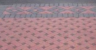 Укладка тротуарной плитки на старое бетонное основание в Белой Калитве в октябре