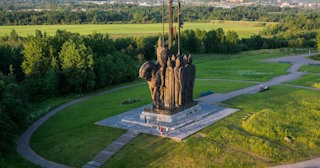 Благоустройство памятников в Белой Калитве от 933 руб. – компания ТротуарнаяПлитка